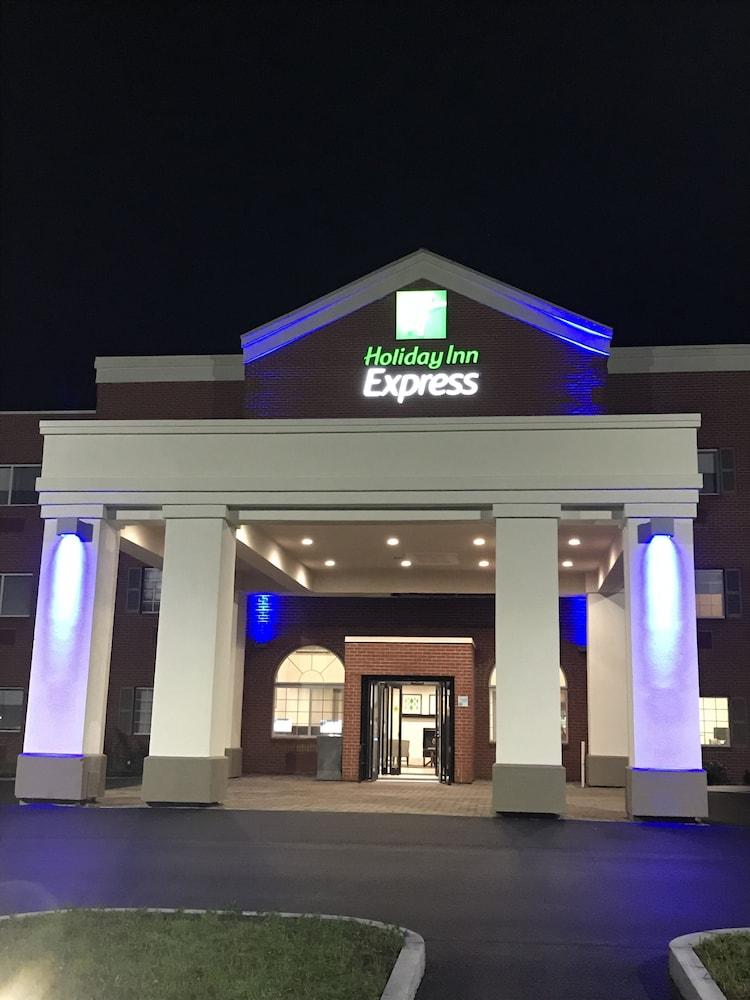Holiday Inn Express - Canton By Ihg Екстериор снимка